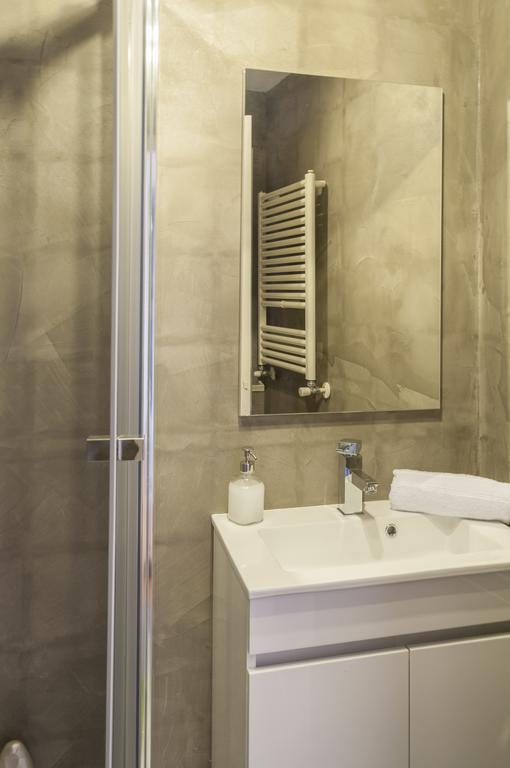 Contemporary Lisbon Apartment In Historical Chiado Eksteriør bilde
