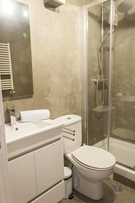 Contemporary Lisbon Apartment In Historical Chiado Eksteriør bilde