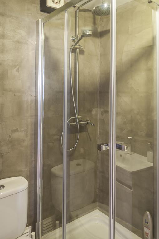 Contemporary Lisbon Apartment In Historical Chiado Eksteriør bilde